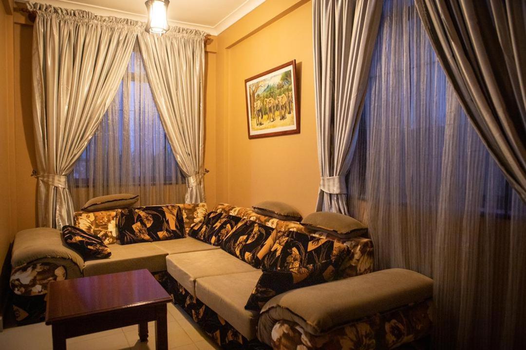 Summit Lodge Marombosa 외부 사진